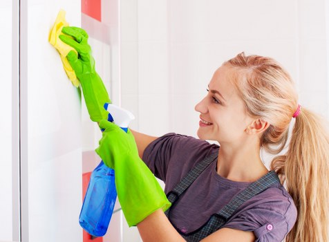 Professional end of tenancy cleaning in E14 for modern flats