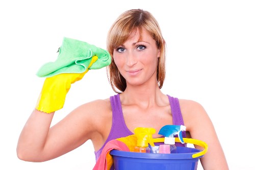 End of tenancy cleaners working in an E14 high-rise property