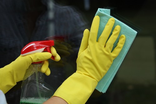 Professional carpet cleaning for E14 homes and flats