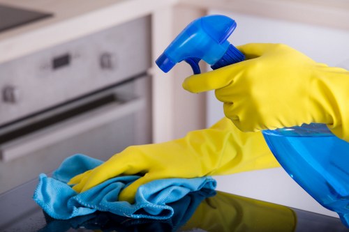 Guest-ready Airbnb property cleaning across Canary Wharf and E14
